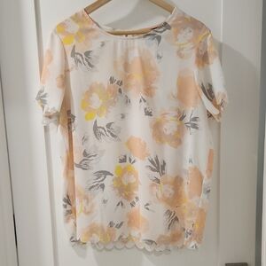 Banana Republic White and Cream Blouse